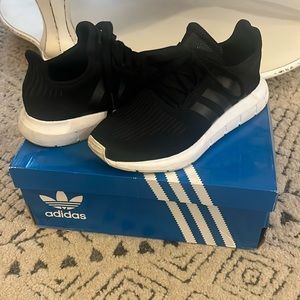 Black Adidas Swift Run